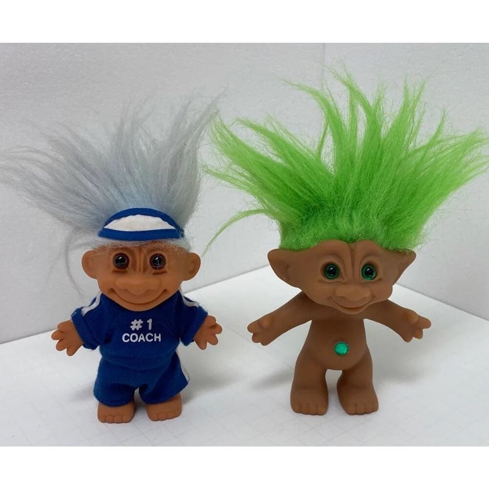 Treasure Troll with Wish Stone Green & Coach Troll with Uniform & Visor